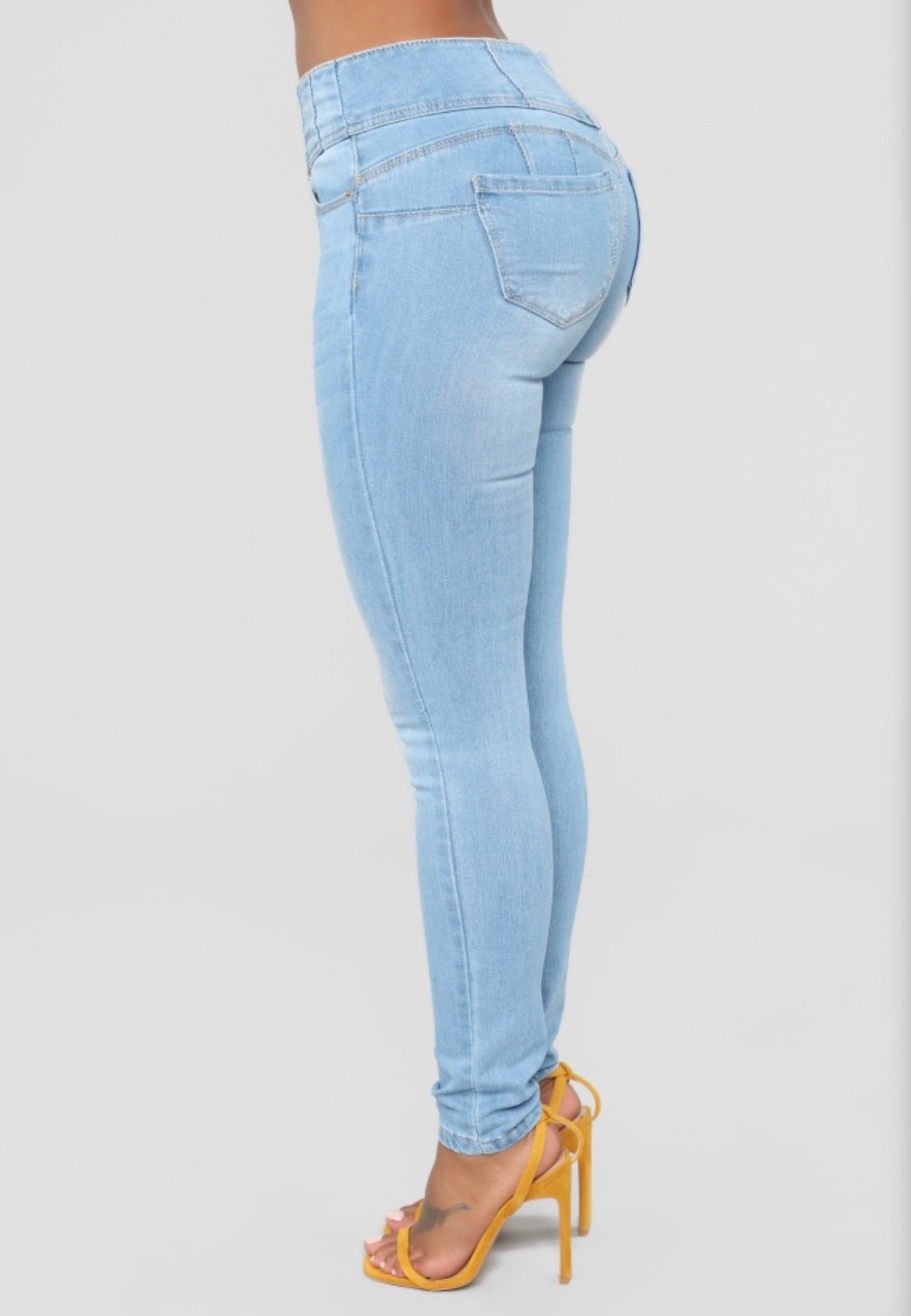 Jeans Skinny Botones Frontales