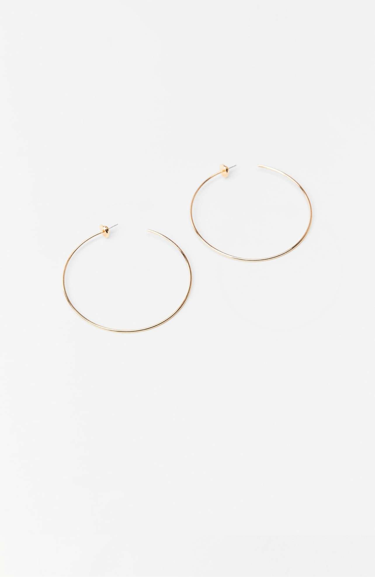 Argollas clásicas doradas