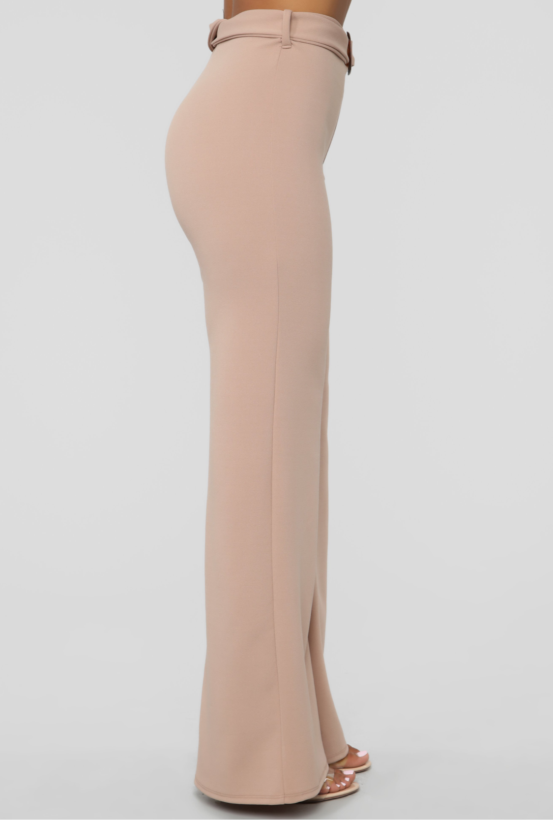 Pantalón palazzo nude con cinturón