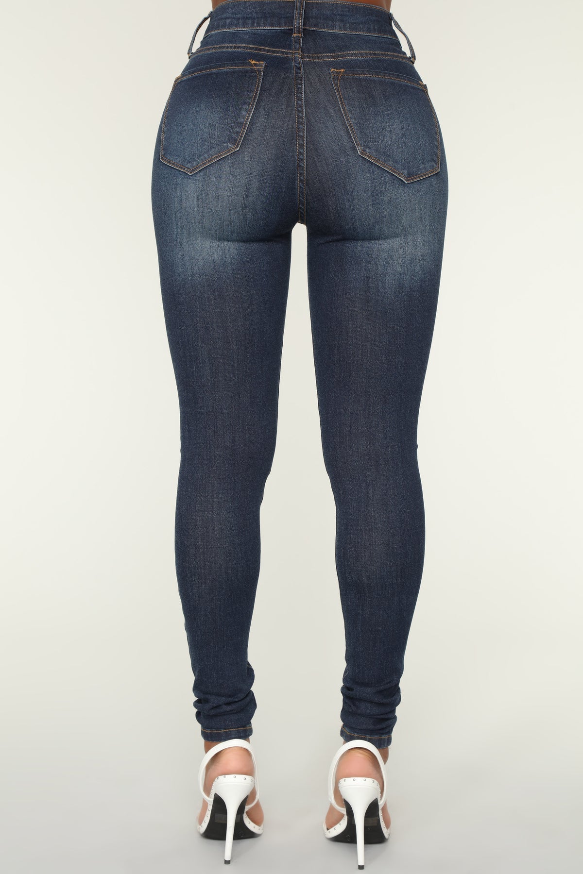 Jean Skinny Clásico de Tiro Alto