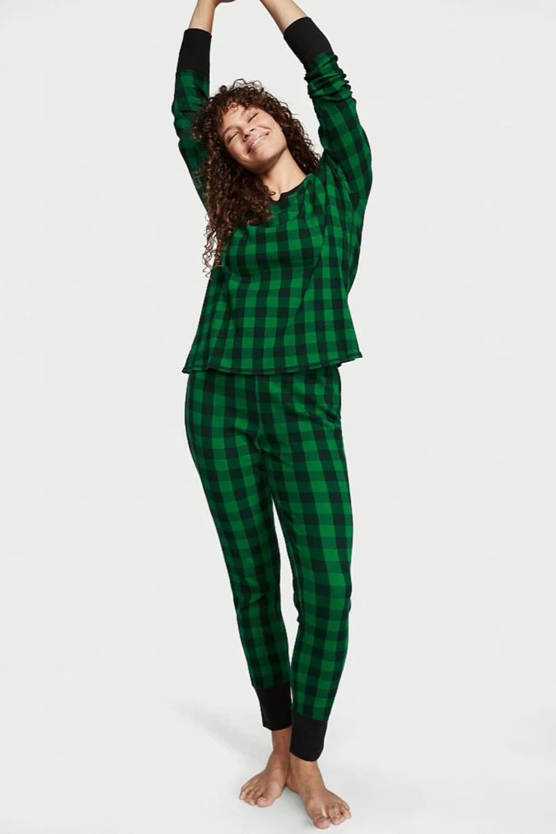 Pijama Femenina de Franela a Cuadros