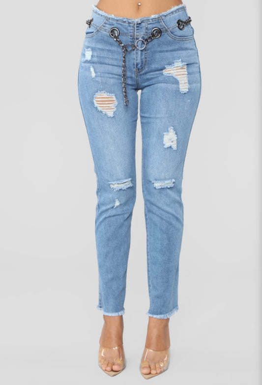 Jeans Rasgados con Detalles de Cadena
