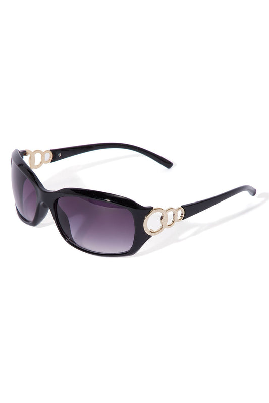 Gafas de sol con detalle de aros