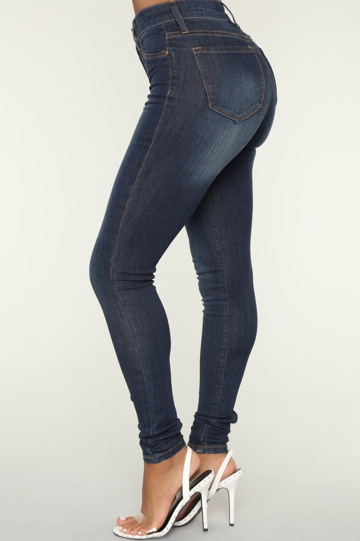 Jean Skinny Clásico de Tiro Alto
